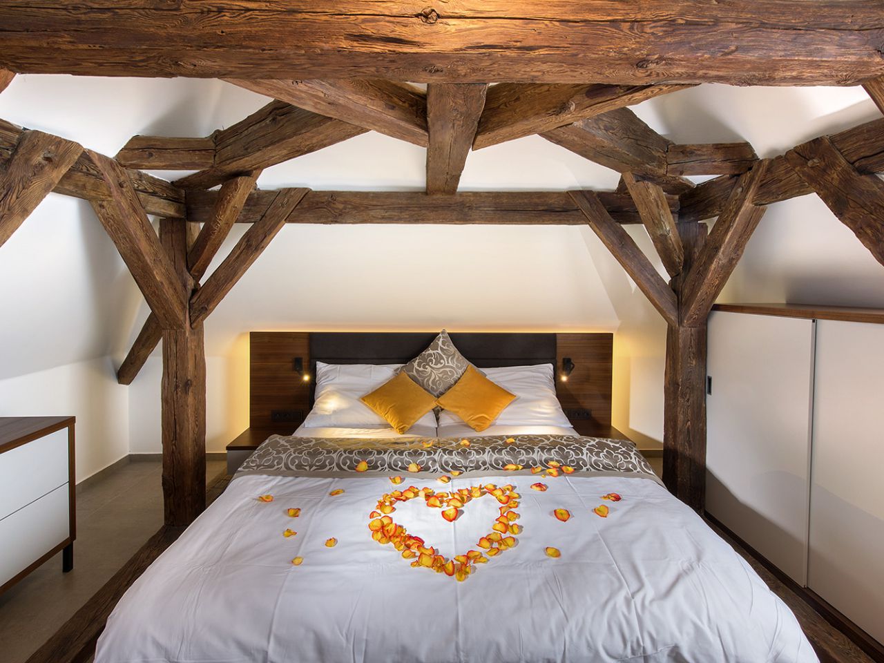 package Romantic stay